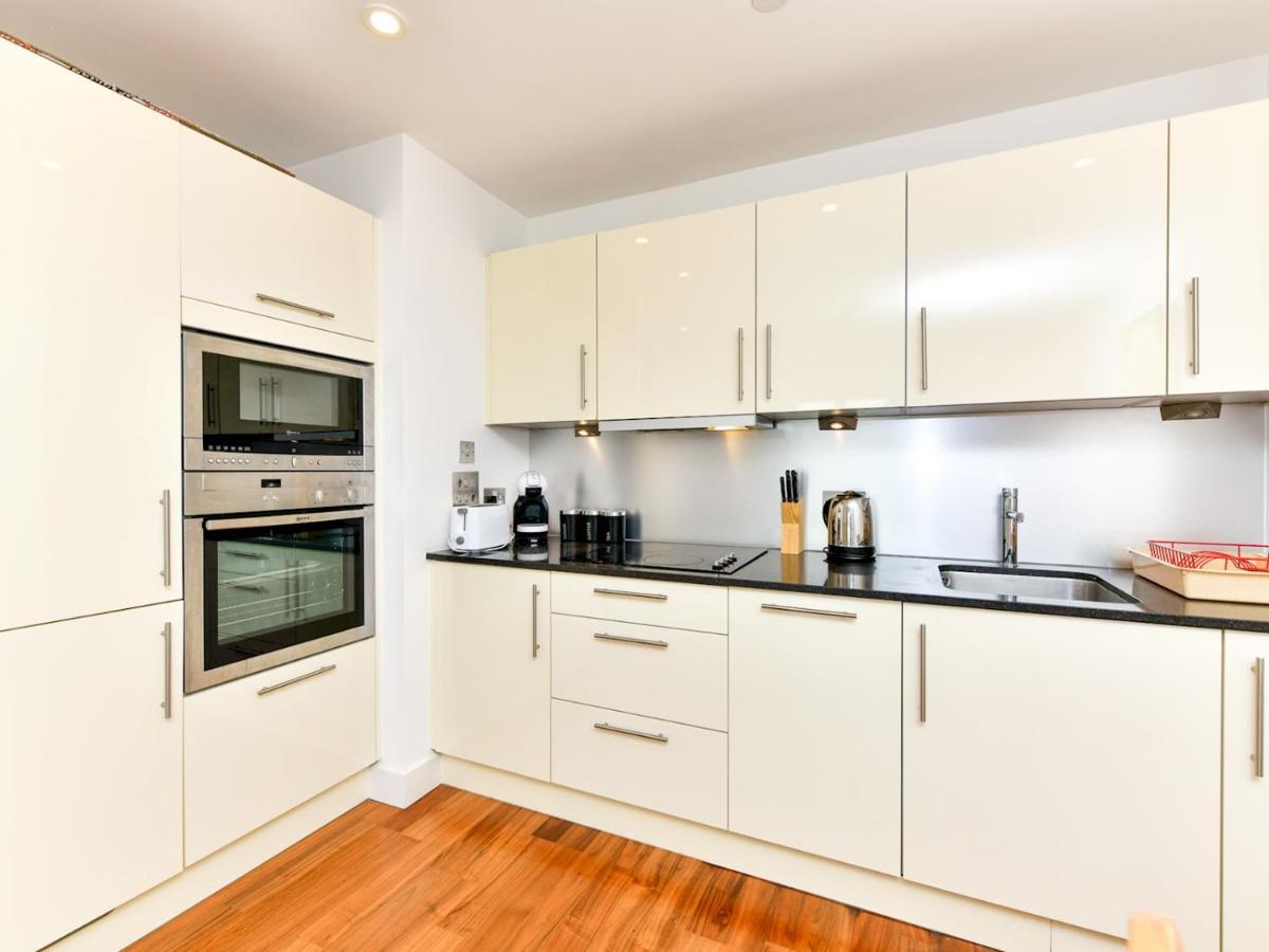 Pass The Keys Super Central Spacious 2 Bed Apartment With Parking Cardiff Exterior foto